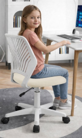 כסא תלמיד דגם TOMMY צבע בז' במכירה מוקדמת 14 ימי עסקים newdeal